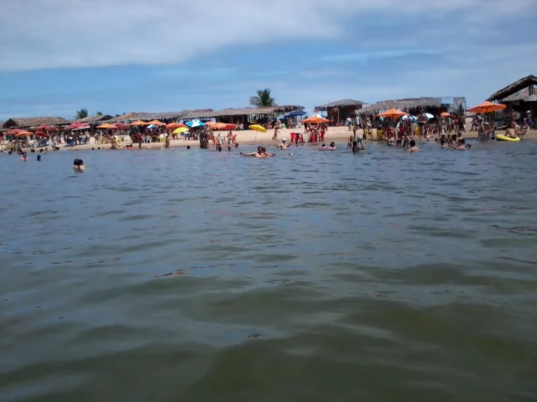 Siribinha and Poças: Nature and Rusticity in Conde